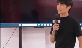网红三只羊大杨哥“月饼风波”后改卖课时长3天2晚收费1980元客服回复：课程目前已经下架可能有调整